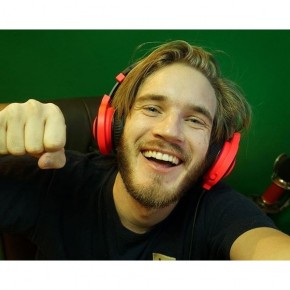 DÜNYANIN EN KISKANILAN İNSANI : FELİX KJELLBERG a.k.a. PewDiePie